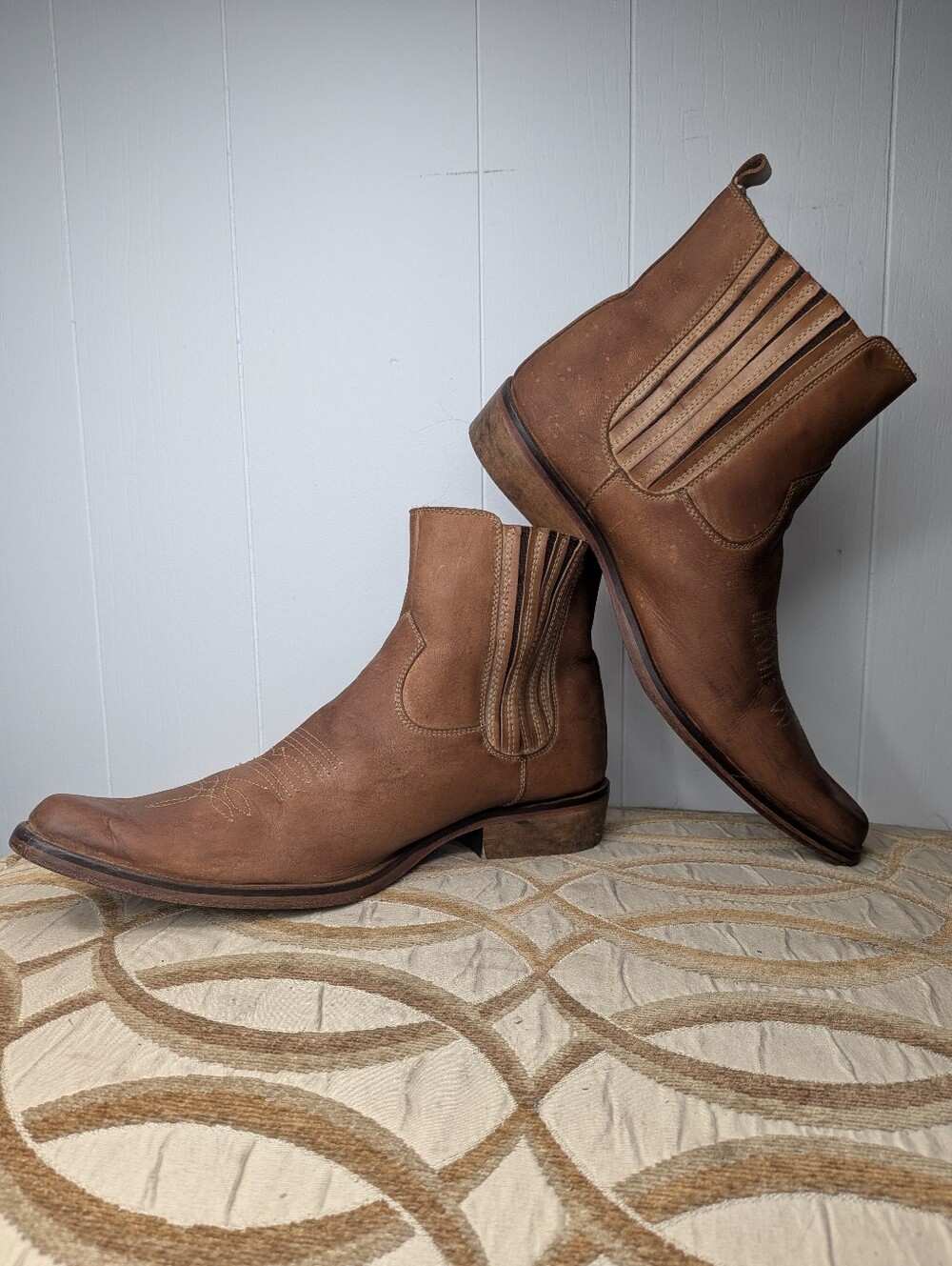 GBX Mens Leather Ankle Boot Size 11D Leather Cognac Color Pull On Snip Toe